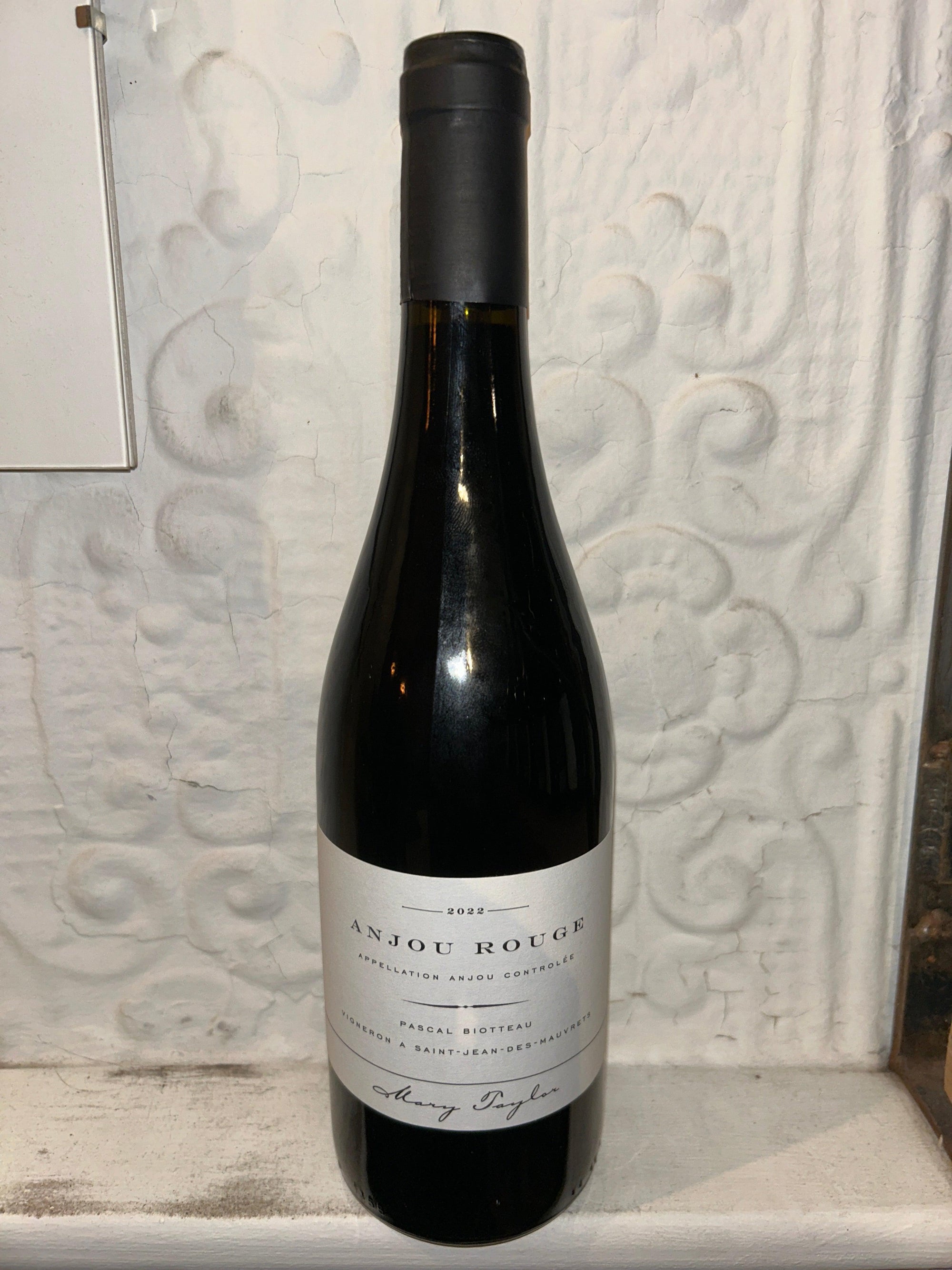 Anjou Rouge, Pascal Biotteau / Mary Taylor 2022 (Loire Valley, France)-Wine-Bibber & Bell