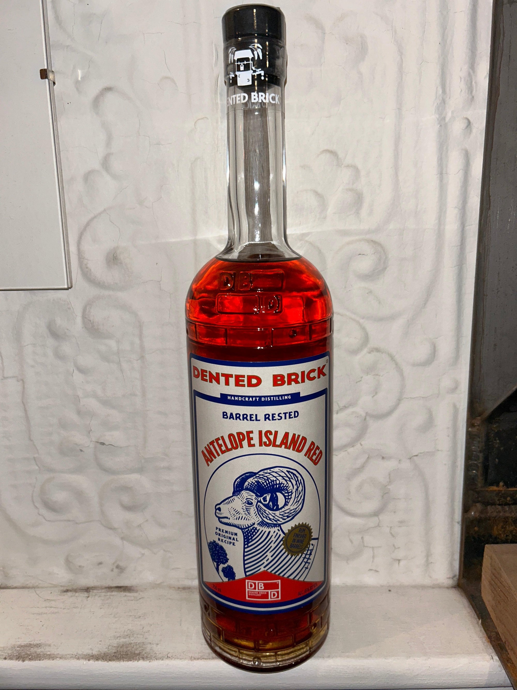 Barrel Aged Rum "Antelope Island Red", Dented Brick (Utah, US)-Bibber & Bell