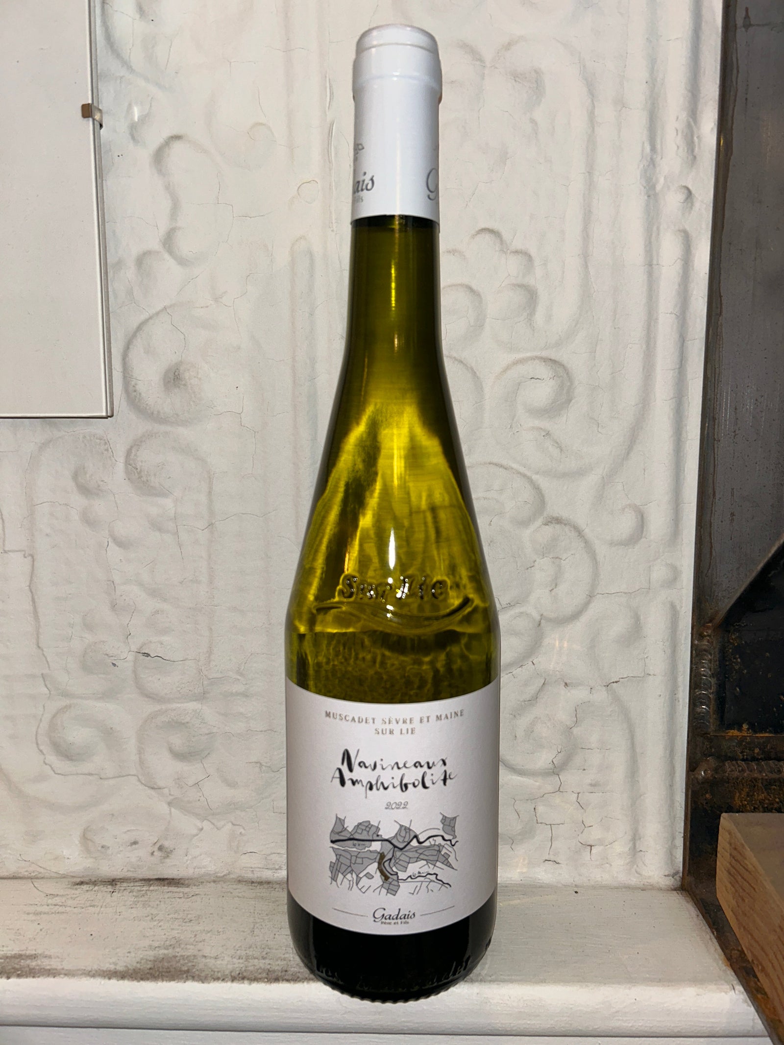 Muscadet Navineaux Amphibolite, Domaine Gadais 2022 (Loire Valley, France)-Wine-Bibber & Bell