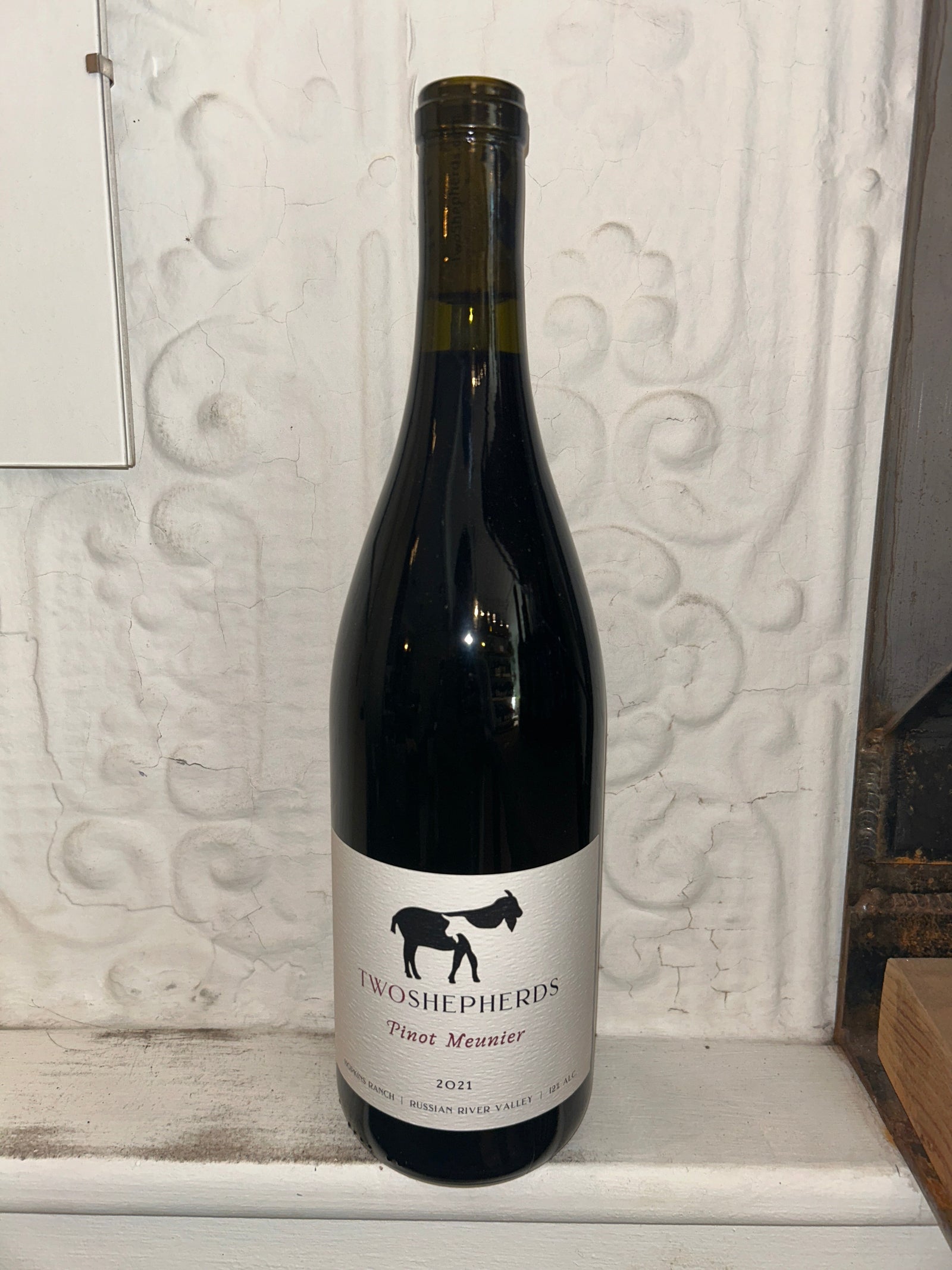 Pinot Munier, Two Sheperds 2021 (Sonoma, California)-Wine-Bibber & Bell