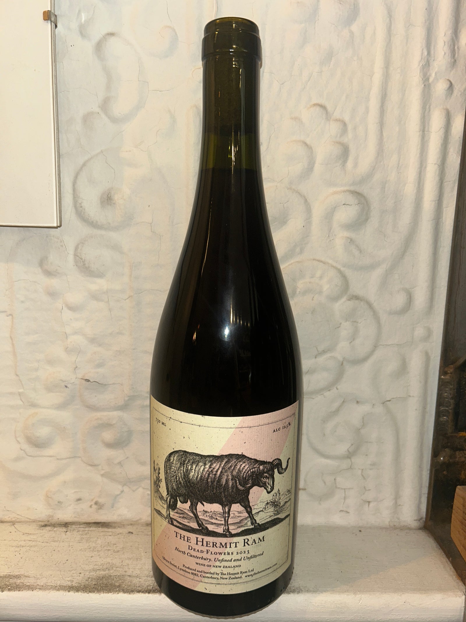 The Hermit Ram, Dead Floewres 2023 (Canterbury, New Zealand)-Wine-Bibber & Bell