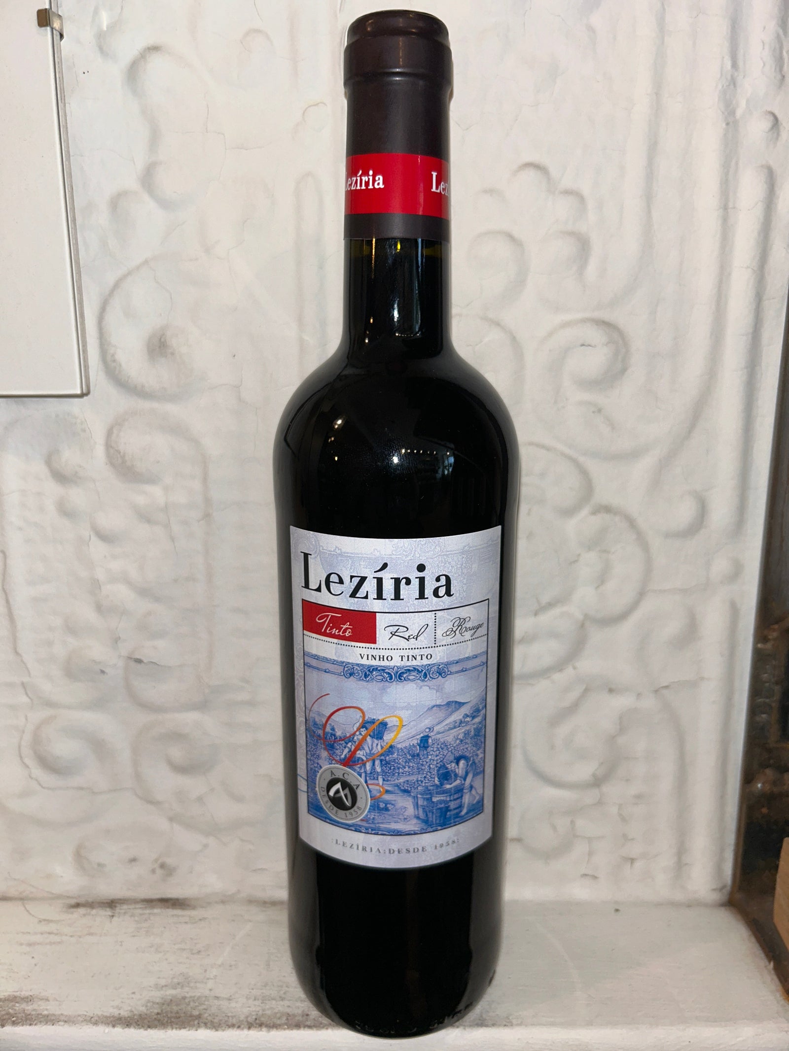 Tinto, Leziria NV (Castelão, Portugal)-Wine-Bibber & Bell