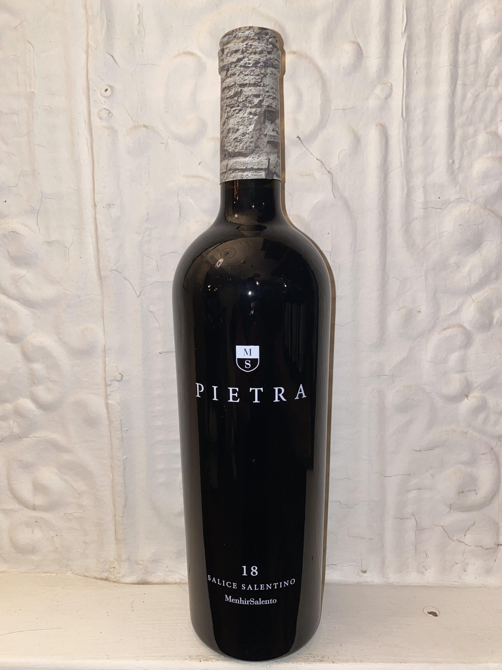 Salice Salentino Pietra, Menhir Salento 2018 (Puglia, Italy)-Wine-Bibber & Bell