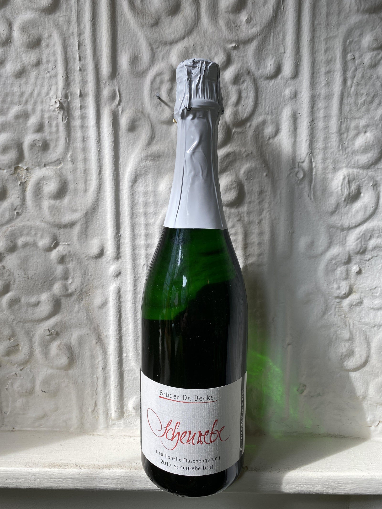 Sheurebe Sekt Extra Trocken, Bruder Dr. Becker 2017 (Germany)-Wine-Bibber & Bell