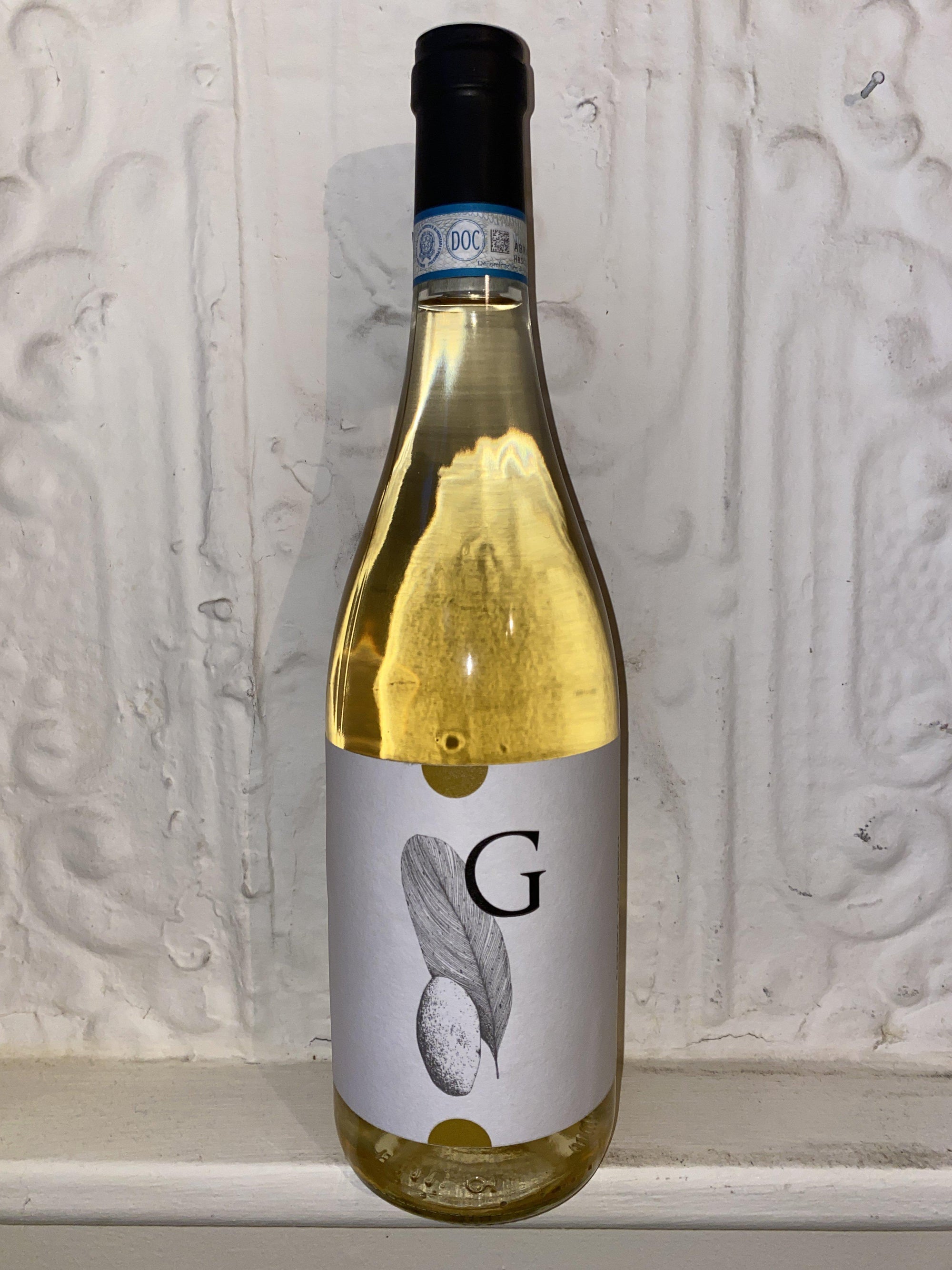 Soave il Gigante, Cantina Martinelli 2018 (Veneto, Italy)-Wine-Bibber & Bell
